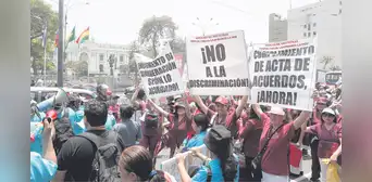Gremios de salud aún esperan y ollas ya lograron un aumento Gremios de salud aún esperan y ollas ya lograron un aumento