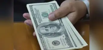 Dólar inició la jornada con ligera alza y cotiza en S/3,7409 este jueves 30 de noviembre Dólar inició la jornada con ligera alza y cotiza en S/3,7409 este jueves 30 de noviembre