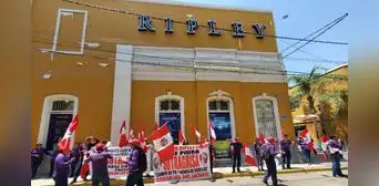 Trabajadores de Piura y Chiclayo paralizan por mejoras salariales Trabajadores de Piura y Chiclayo paralizan por mejoras salariales