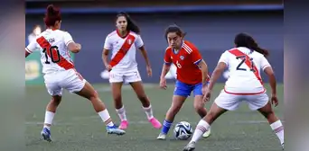 En un polémico final, Chile venció 1-0 a Perú en un amistoso internacional En un polémico final, Chile venció 1-0 a Perú en un amistoso internacional