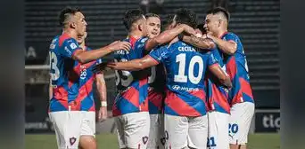 Cerro Porteño goleó 4-0 a Guaraní por la última fecha del Torneo Clausura de Paraguay