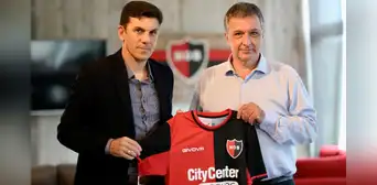 Larriera ficha por Newell’s y resalta como juegan sus equipos: "A veces hay que saber sufrir" Larriera ficha por Newell’s y resalta como juegan sus equipos: "A veces hay que saber sufrir"