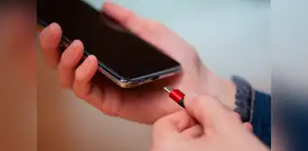 ¿Problemas para cargar tu celular? Prueba estas soluciones y evita quedarte sin batería