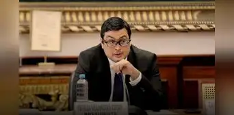 Comisión de Economía sesionará este martes 12 para debatir propuestas de retiro de AFP