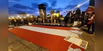 Realizan homenaje a fallecidos en protestas frente al Palacio de Justicia Realizan homenaje a fallecidos en protestas frente al Palacio de Justicia