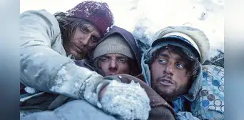 La sociedad de la nieve, por Sandro Mairata La sociedad de la nieve, por Sandro Mairata