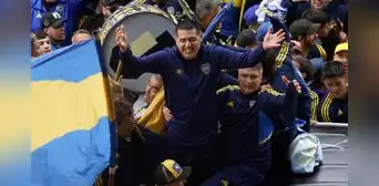 ¡Riquelme es nuevo presidente de Boca Juniors! Román sacó ventaja irreversible a Ibarra-Macri ¡Riquelme es nuevo presidente de Boca Juniors! Román sacó ventaja irreversible a Ibarra-Macri