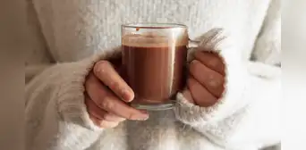 ¿Por qué se toma chocolate caliente en Navidad y cómo los peruanos adquirimos la tradición?