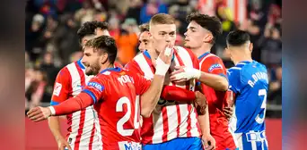 Girona goleó 3-0 a Alavés y recuperó la punta de LaLiga de España