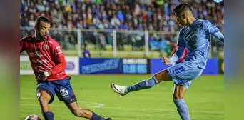 ¡Campeón! Bolívar ganó 1-0 a Jorge Wilstermann y se llevó el título de la Copa Tigo Sports 2023 ¡Campeón! Bolívar ganó 1-0 a Jorge Wilstermann y se llevó el título de la Copa Tigo Sports 2023