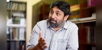Ricardo Cuenca: “En el 2023 han terminado de mostrarse los niveles de precarización de la política” Ricardo Cuenca: “En el 2023 han terminado de mostrarse los niveles de precarización de la política”
