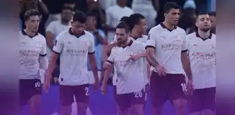 Manchester City goleó 3-0 a Urawa Red y enfrentará a Fluminense en la final del Mundial de Clubes Manchester City goleó 3-0 a Urawa Red y enfrentará a Fluminense en la final del Mundial de Clubes
