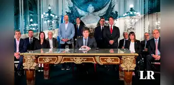 Javier Milei presenta un decreto para privatizar todas las empresas del Estado argentino