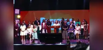 Mujer emprendedora impulsa app, potenciada con IA, para cerrar brechas digitales en escuelas rurales Mujer emprendedora impulsa app, potenciada con IA, para cerrar brechas digitales en escuelas rurales
