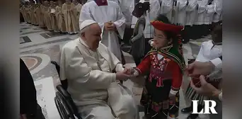 Papa Francisco durante la Misa de Gallo: "El asombro de la Navidad es la ternura de Dios"