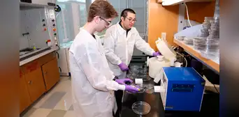 Investigador chachapoyino en EE. UU. presentó proyecto que detecta cáncer con una muestra de sangre Investigador chachapoyino en EE. UU. presentó proyecto que detecta cáncer con una muestra de sangre