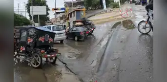 Piura: denuncian que tuberías sobresalidas y hundidas en pista ponen en riesgo a conductores Piura: denuncian que tuberías sobresalidas y hundidas en pista ponen en riesgo a conductores