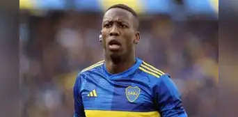 Advíncula publicó emotiva foto sobre Boca Juniors e hinchas reaccionan: "Tiene que ser capitán"