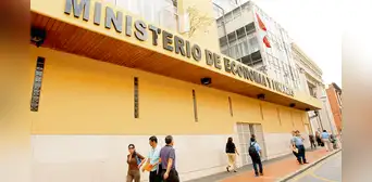 Transparencia en los portales públicos solo alcanzó el 48% Transparencia en los portales públicos solo alcanzó el 48%