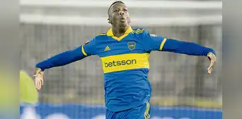 Luis Advíncula la rompió con Boca Juniors