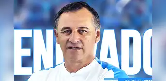 Carlos Bustos, extécnico de Alianza y hermano del DT de Universitario, definió su futuro para 2024 Carlos Bustos, extécnico de Alianza y hermano del DT de Universitario, definió su futuro para 2024