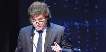 Javier Milei se queda sin su agresiva reforma laboral