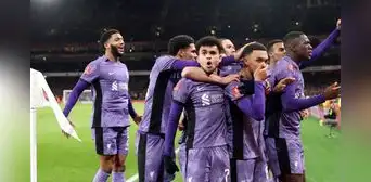Con un golazo de Luis Díaz, Liverpool ganó 2-0 al Arsenal y avanzó en la FA Cup