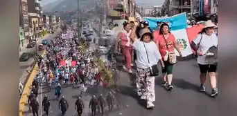 Comerciantes de Comas alzan su voz de protesta contra alcalde Ulises Villegas tras ser desalojados