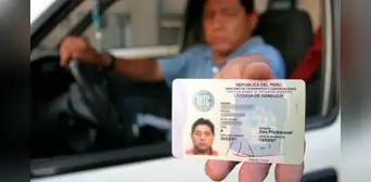 ¿Qué debo hacer para revalidar mi licencia de conducir?