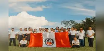 ¡Orgullo peruano! Alumnos de Madre de Dios entonaron en lengua yine el himno nacional