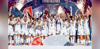 Los merengues supercampeones: Real Madrid alza la Supercopa tras golear a Barcelona