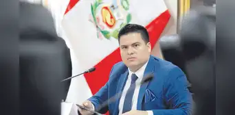 Diego Bazán anuncia moción de censura contra ministro Jorge Chávez por granadas de Perú en Ecuador Diego Bazán anuncia moción de censura contra ministro Jorge Chávez por granadas de Perú en Ecuador