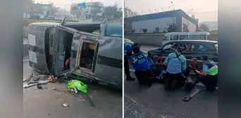 Surco: vehículo con pasajeros a bordo se vuelca en la Panamericana sur Surco: vehículo con pasajeros a bordo se vuelca en la Panamericana sur