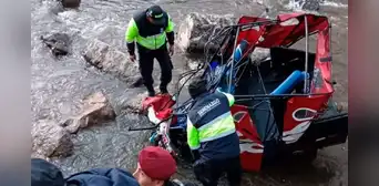 Tres personas mueren tras caída de mototaxi a abismo en Huancavelica Tres personas mueren tras caída de mototaxi a abismo en Huancavelica