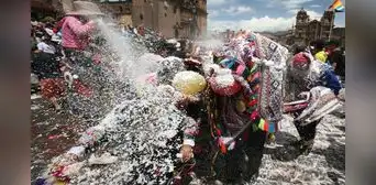 Cusco celebrará sus carnavales con típica celebración Cacharpari: ¿cuándo será?