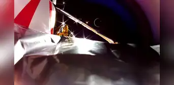La increíble fotografía tomada por la nave Peregrine antes de chocar con la Tierra