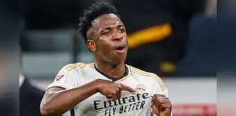 ¡VAR protagonista! Real Madrid remontó y ganó 3-2 al colero Almería en un polémico partido