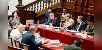 Dina Boluarte decidió cambio en la PNP, revela el ministro Víctor Torres