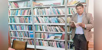 Tres mil libros para la biblioteca de Moho Tres mil libros para la biblioteca de Moho
