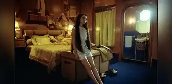 Emma Stone y la escena de ‘Poor Things’ que escandalizó al Reino Unido y fue censurada Emma Stone y la escena de ‘Poor Things’ que escandalizó al Reino Unido y fue censurada