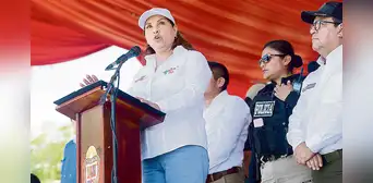 ¿Debería Dina Boluarte seguir viajando a las regiones del país? ¿Debería Dina Boluarte seguir viajando a las regiones del país?