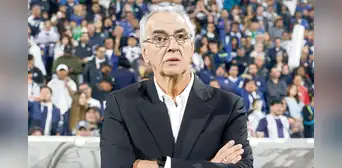 Jorge Fossati en problemas por posible renuncia de jugadores a la Blanquirroja