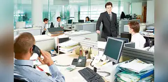 El 55% de empresas no subirá sueldos El 55% de empresas no subirá sueldos