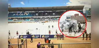 Candelaria 2024: gritan “asesinos” a policías en minuto de silencio por muertes en protestas contra Boluarte Candelaria 2024: gritan “asesinos” a policías en minuto de silencio por muertes en protestas contra Boluarte