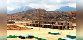 Obras en Aeropuerto de Chinchero no superan el 10% de avance, advierte gobernador de Cusco Obras en Aeropuerto de Chinchero no superan el 10% de avance, advierte gobernador de Cusco