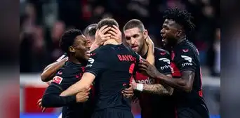 ¡Bayer Leverkusen goleó 3-0 al Bayern Múnich! Los de Xabi Alonso siguen líderes en la Bundesliga ¡Bayer Leverkusen goleó 3-0 al Bayern Múnich! Los de Xabi Alonso siguen líderes en la Bundesliga