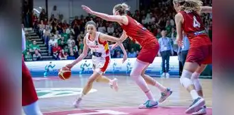 ¡Directo a París 2024! España le remonta el partido a Hungría por 73-72: la Familia sale con vida del Preolímpico ¡Directo a París 2024! España le remonta el partido a Hungría por 73-72: la Familia sale con vida del Preolímpico