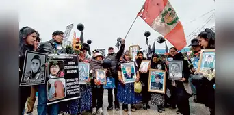 Puno: familiares de víctimas y autoridades abren parada por Virgen de la Candelaria