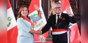 Juan Carlos Castro Vargas es el nuevo ministro de Ambiente en reemplazo de Albina Ruiz Juan Carlos Castro Vargas es el nuevo ministro de Ambiente en reemplazo de Albina Ruiz