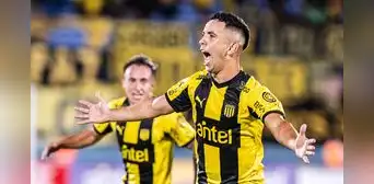 Peñarol volteó 2-1 a Cerro Largo y debutó con triunfo en el Apertura del Campeonato Uruguayo